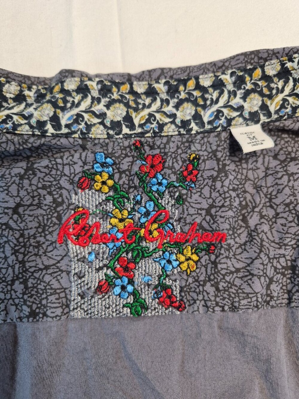 Robert Graham Mens M Classic Fit Grey Crackle Floral Shirt MC12